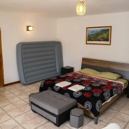 Mountain Apartments